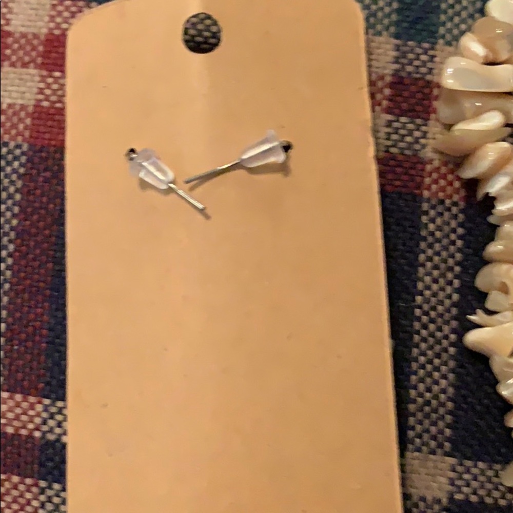 NEW STONE NECKLACE SET. Will sell separately. - Picture 4 of 4